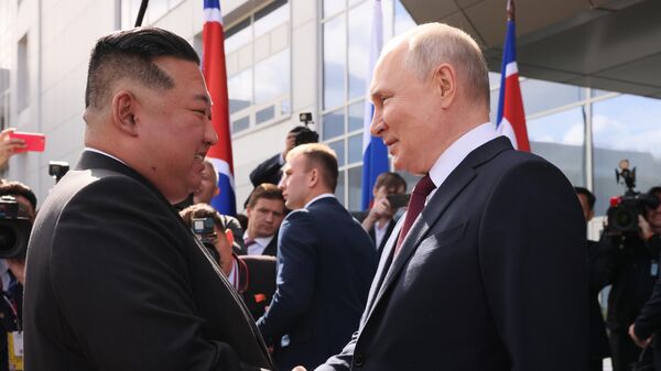 El líder norcoreano, Kim Jong-un, y el presidente ruso, Vladímir Putin  - Sputnik Mundo