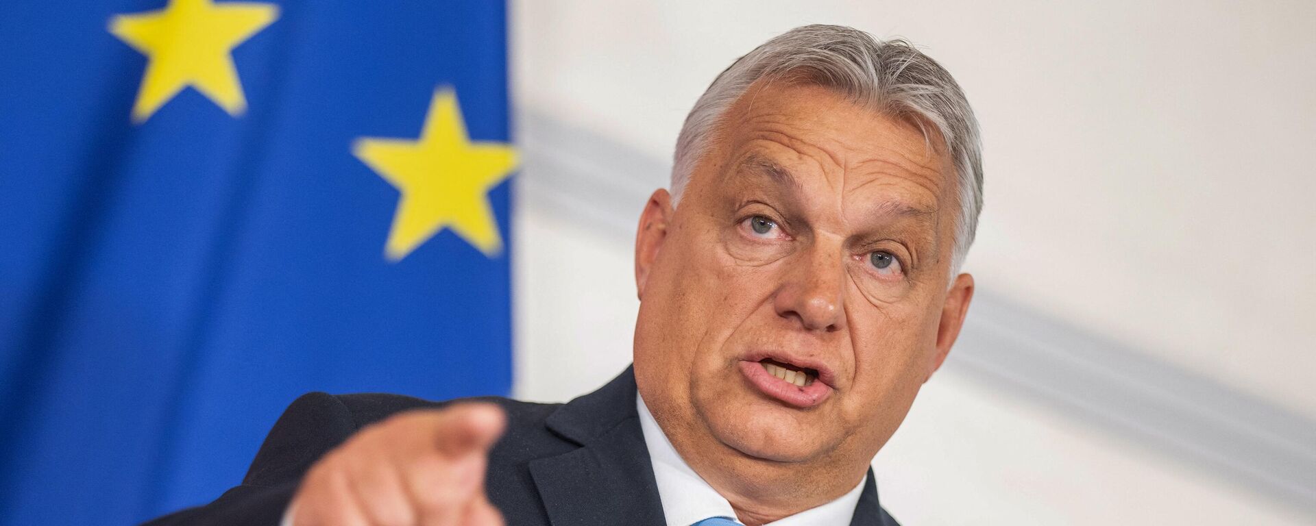Viktor Orban, el primer ministro húngaro, interviene en una rueda de prensa tras la Cumbre sobre Migración celebrada en Viena el 7 de julio de 2023. - Sputnik Mundo, 1920, 06.10.2023