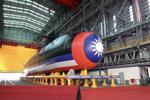 La presentación del primer submarino de Taiwán - Sputnik Mundo