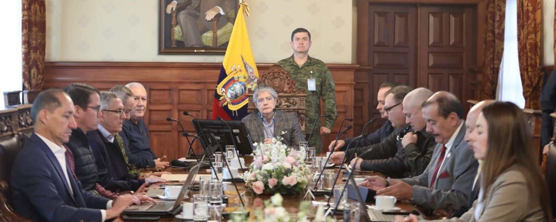 Reunión del gabinete de seguridad ecuatoriano ante la ejecución de implicados en el asesinato del candidato Fernando Villavicencio - Sputnik Mundo, 1920, 07.10.2023