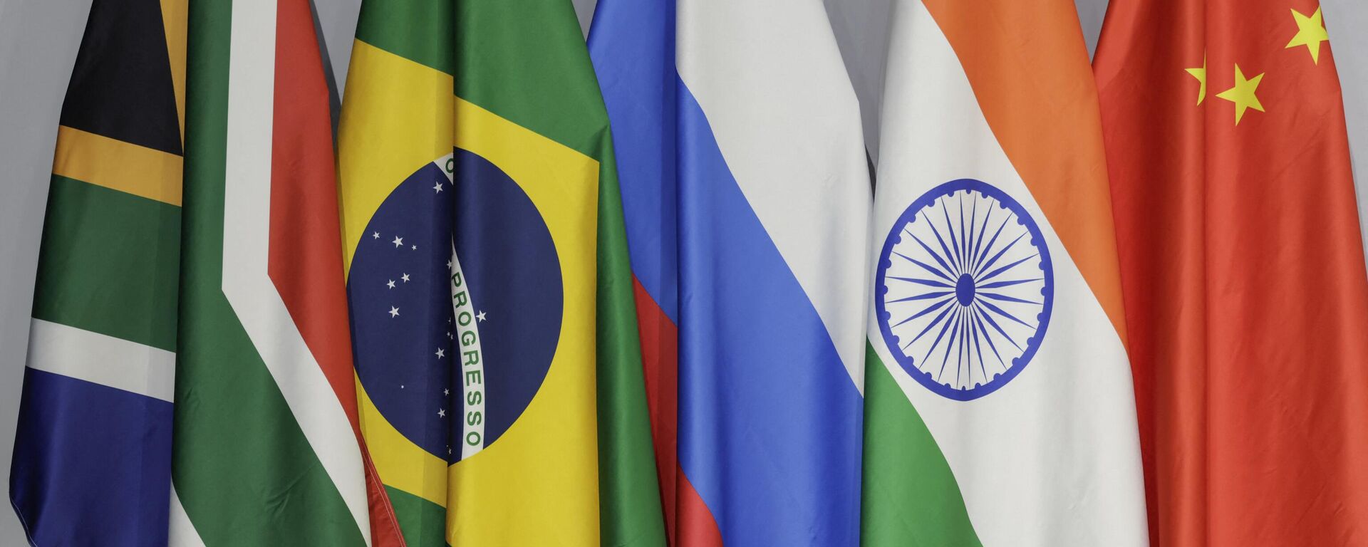 Los BRICS son algunos de los países que se posicionan frente a la debacle de las naciones hegemónicas.  - Sputnik Mundo, 1920, 17.10.2023
