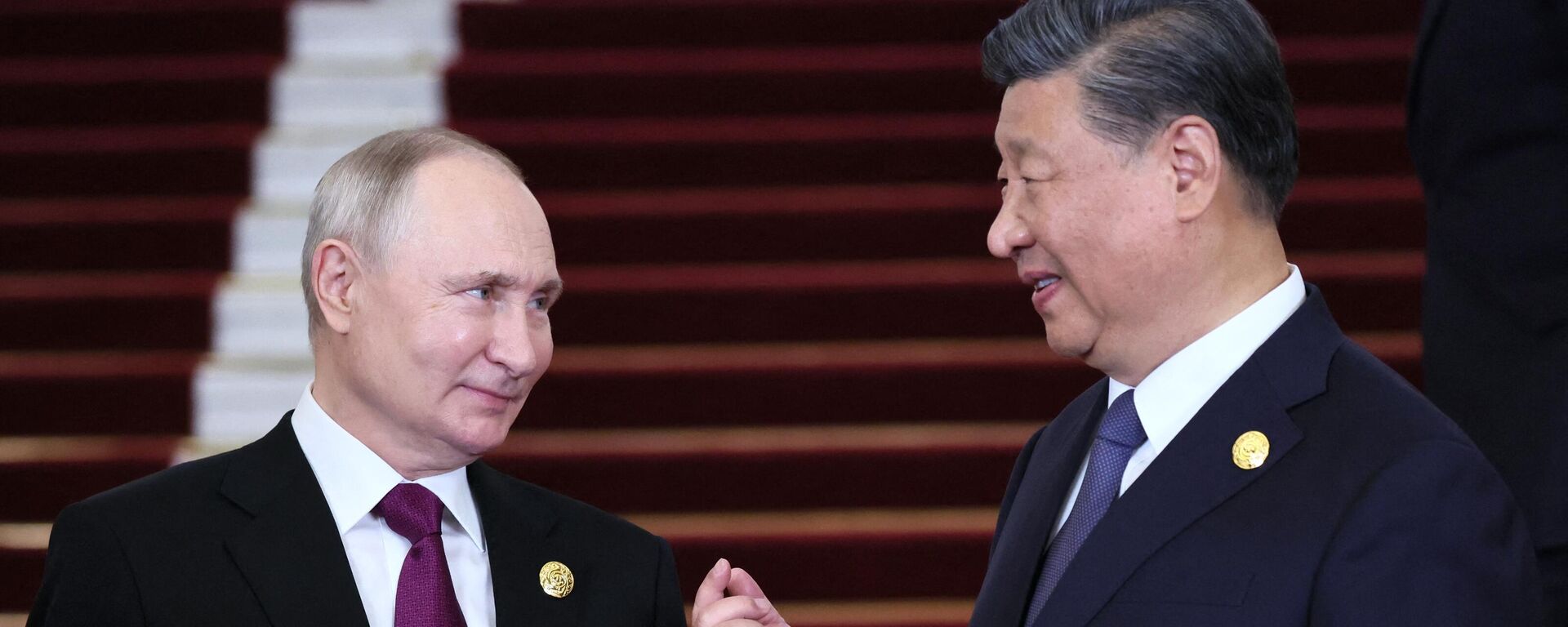 Los presidentes de Rusia y China, Vladímir Putin y Xi Jinping, respectivamente - Sputnik Mundo, 1920, 18.10.2023