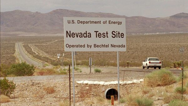 El sitio de pruebas nucleares de Nevada, EEUU - Sputnik Mundo