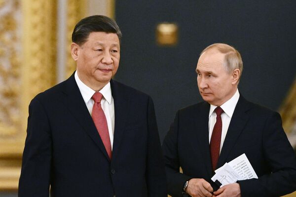 El mandatario chino y el presidente ruso durante la reunión, el 21 de marzo, 2023 - Sputnik Mundo