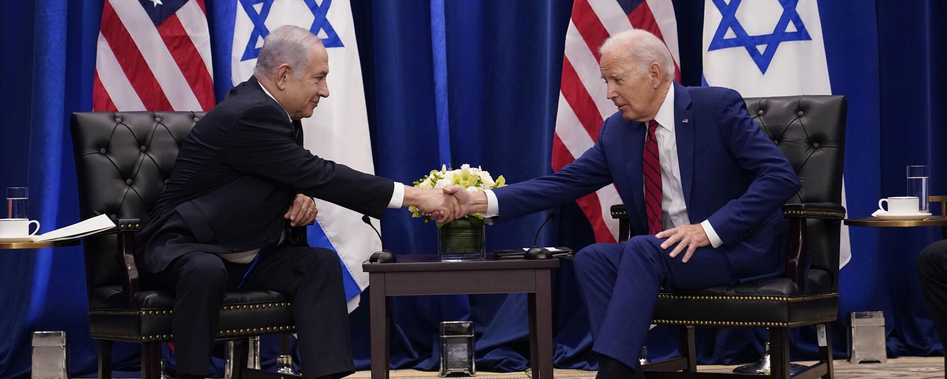 El primer ministro israelí, Benjamín Netanyahu, y el presidente de EEUU, Joe Biden - Sputnik Mundo, 1920, 14.11.2023