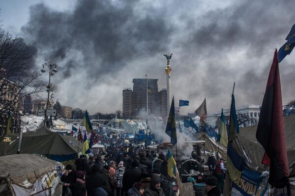 Un campamento de manifestantes en la Plaza de la Independencia de Kiev. - Sputnik Mundo