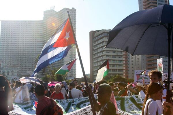 Marcha en La Habana contra genocidio de Israel en Palestina - Sputnik Mundo