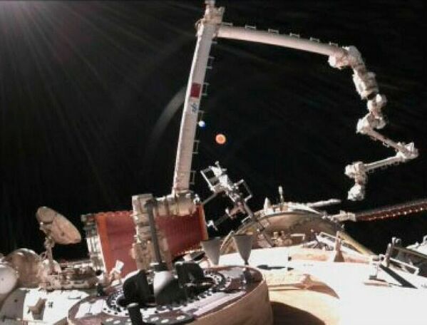 El brazo robótico de 15 metros de Tiangong. - Sputnik Mundo