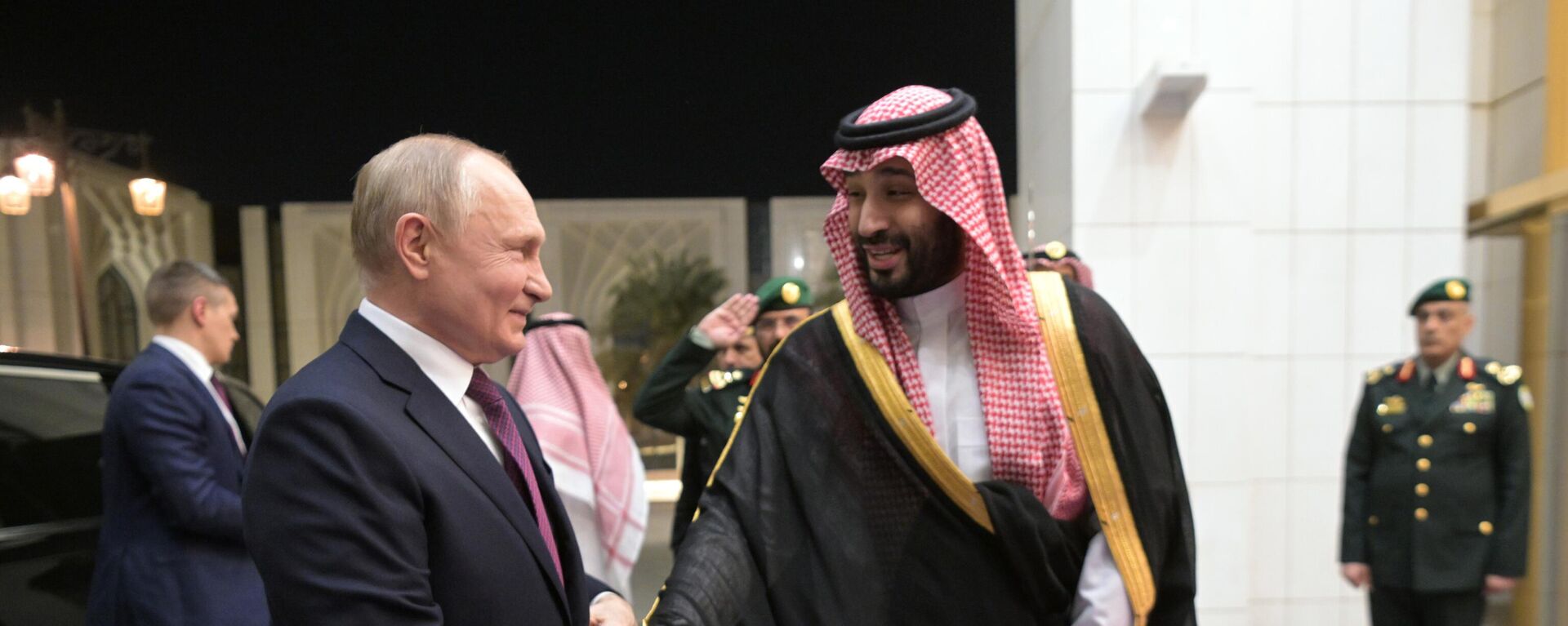 El presidente de Rusia, Vladímir Putin, y el príncipe heredero saudí, Mohammed bin Salmán, el 6 de diciembre, 2023 - Sputnik Mundo, 1920, 07.12.2023