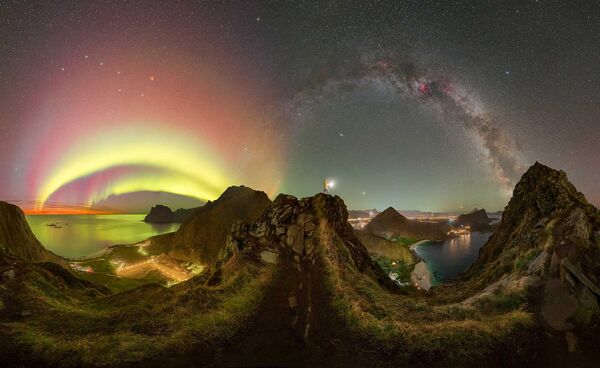 Infinity (Infinidad), del fotógrafo italiano Giulio Cobianchi. La imagen fue tomada en las islas Lofoten (Noruega). - Sputnik Mundo