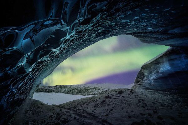 Fleeting Moments on Ice (Momentos fugaces sobre hielo), de la fotógrafa estadounidense Marybeth Kiczenski. La foto fue tomada en Alaska. - Sputnik Mundo