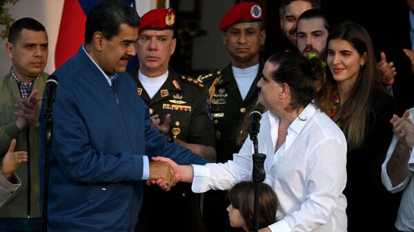 Nicolás Maduro y Alex Saab - Sputnik Mundo