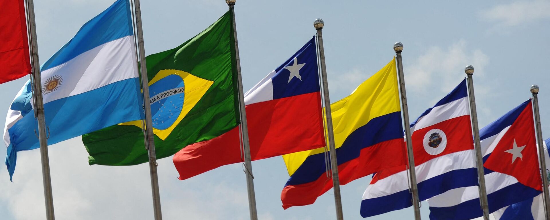 Las banderas de los países latinoamericanos - Sputnik Mundo, 1920, 22.12.2023