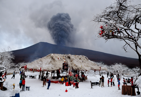 El volcán Masaya en Nicaragua, dibujado por la red neuronal. - Sputnik Mundo