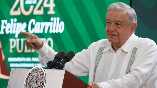 El presidente de México, Andrés Manuel López Obrador, en conferencia de prensa. - Sputnik Mundo