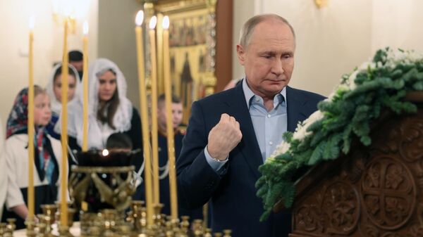 El presidente ruso, Vladímir Putin, celebra la Navidad ortodoxa el 6 de enero de 2024 - Sputnik Mundo