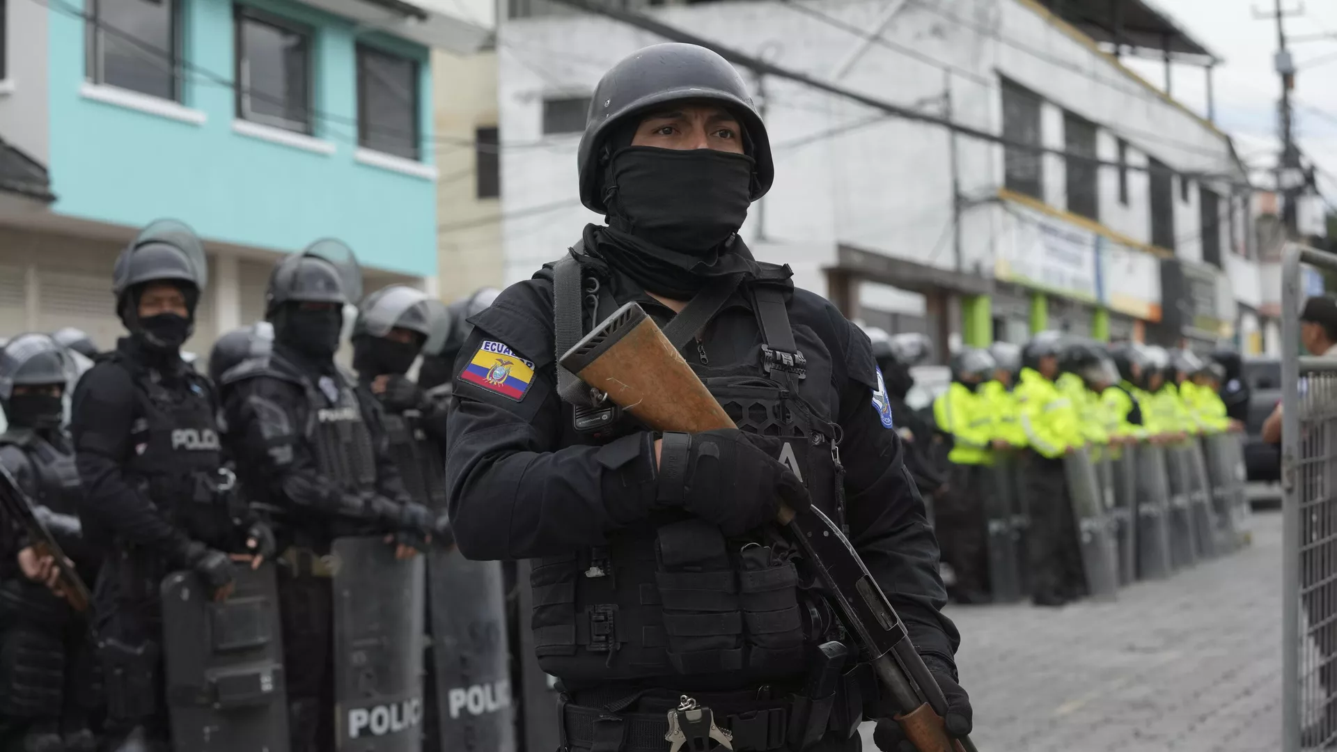 Un policía de Ecuador - Sputnik Mundo, 1920, 03.07.2024