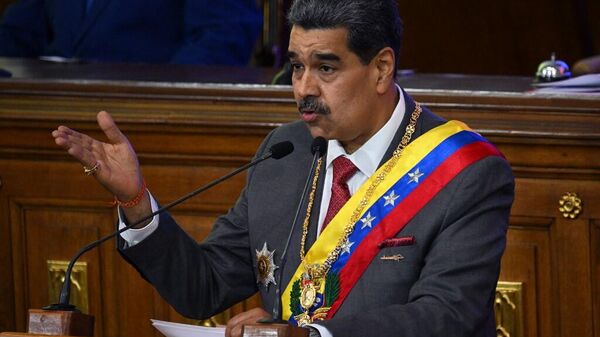 El presidente venezolano, Nicolás Maduro, pronuncia su discurso anual ante el Parlamento, en Caracas, el 15 de enero de 2024. - Sputnik Mundo