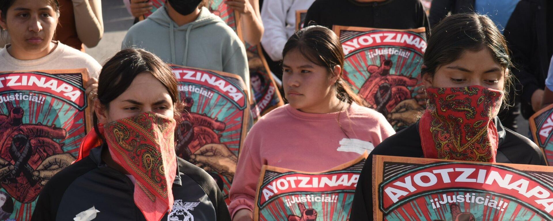 Protesta por estudiantes de Ayotzinapa  - Sputnik Mundo, 1920, 22.01.2024