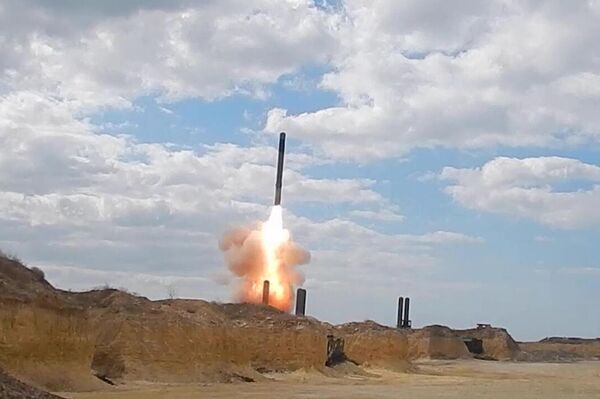 El ataque con misiles del sistema Bastion de Rusia - Sputnik Mundo