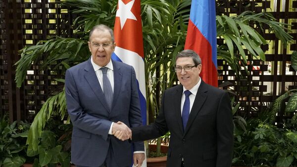 El canciller ruso, Serguéi Lavrov, y el canciller cubano, Bruno Rodríguez  - Sputnik Mundo