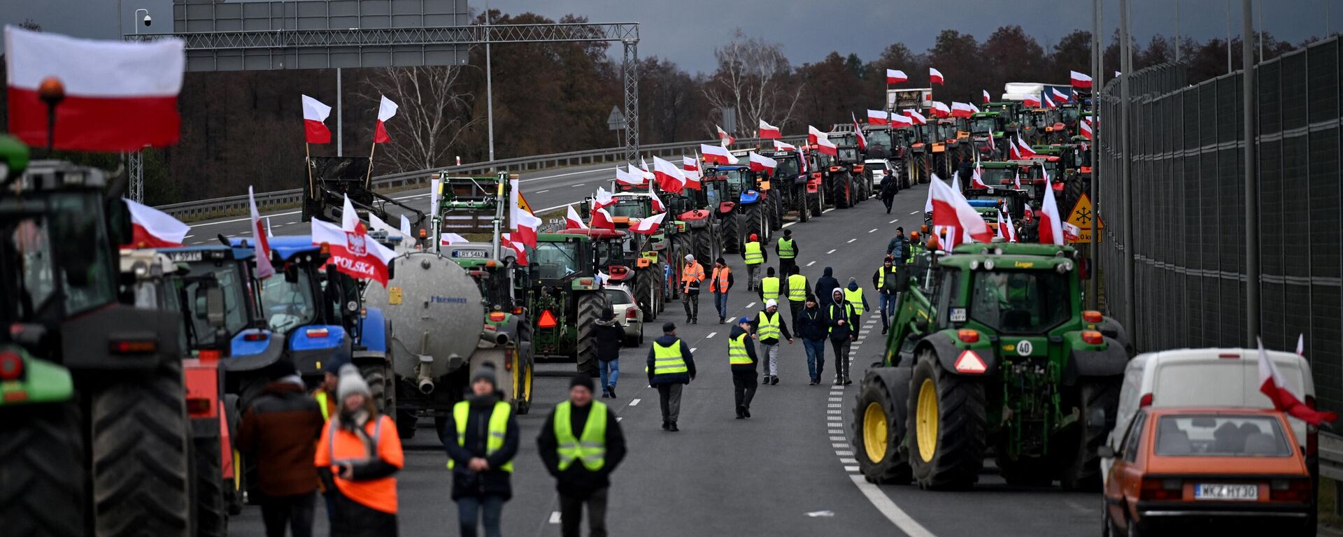 Protesta de agricultores polacos en carreteras fronterizas con Ucrania - Sputnik Mundo, 1920, 04.04.2024