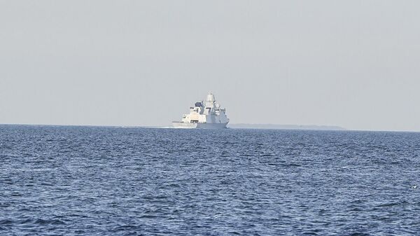 Una fragata danesa navega hacia el mar Rojo para reforzar la seguridad marítima provocada por enfrentamientos entre EEUU y los hutíes de Yemen - Sputnik Mundo