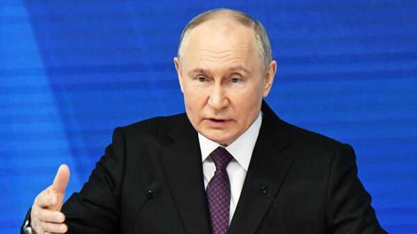 Vladímir Putin, presidente ruso, se dirige a la Asamblea Federal en Moscú (Rusia), el 29 de febrero de 2024 - Sputnik Mundo