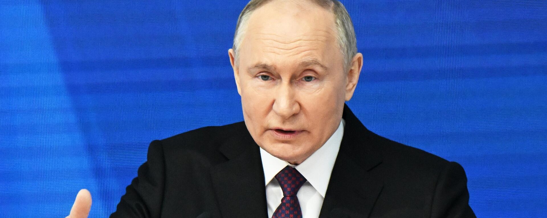 Vladímir Putin, el presidente ruso, se dirige a la Asamblea Federal, el 29 de febrero de 2024  - Sputnik Mundo, 1920, 29.02.2024