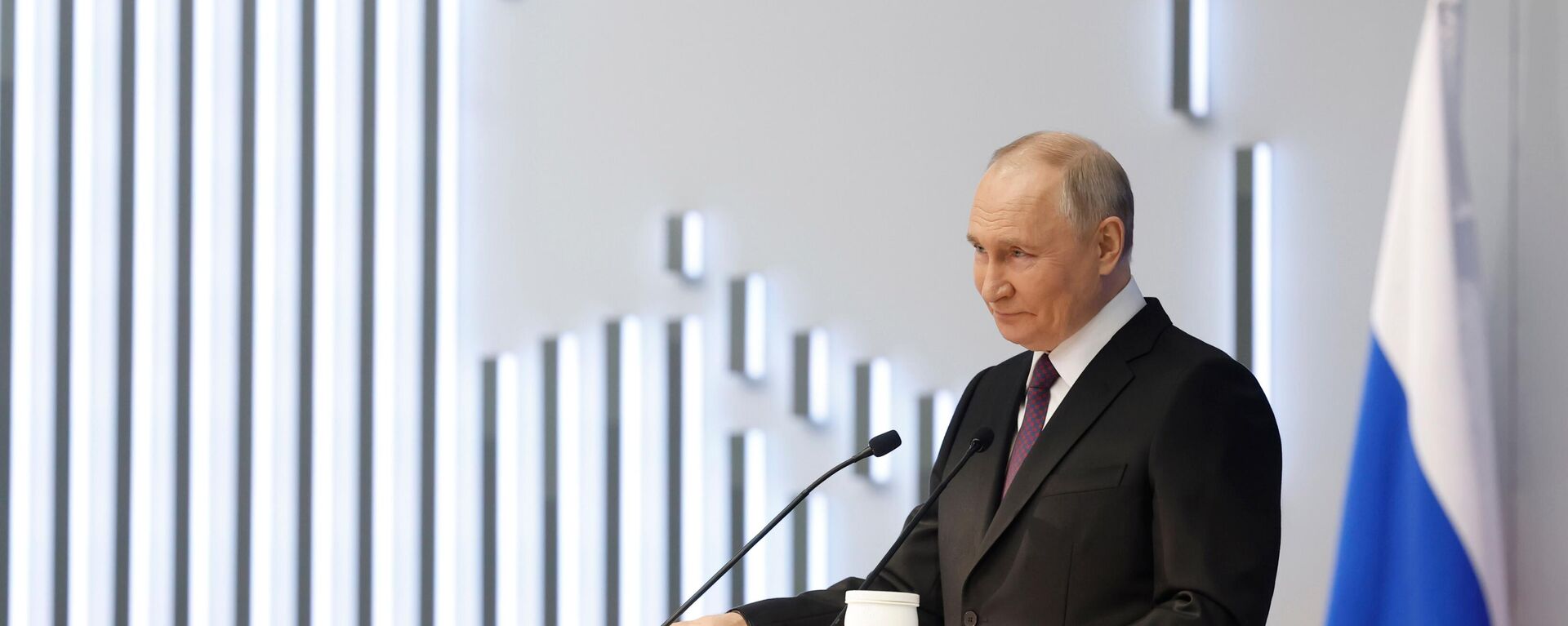 El presidente ruso, Vladímir Putin, durante el mensaje a la Asamblea Federal de Rusia - Sputnik Mundo, 1920, 18.03.2024
