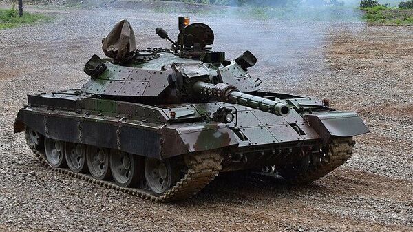 El tanque SAF M-55S, una versión mejorada del tanque T-55 - Sputnik Mundo