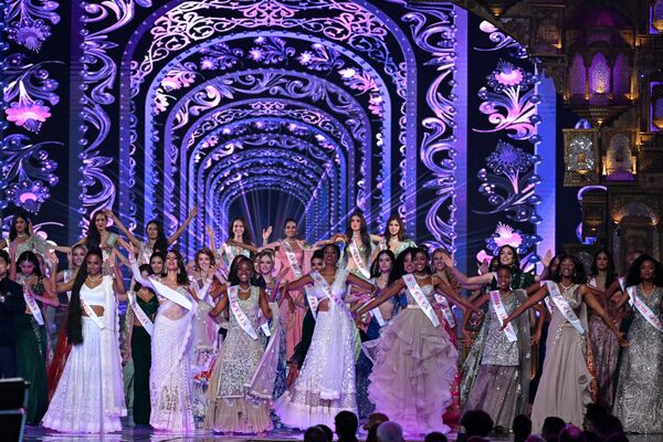 La India acogió el prestigioso concurso de belleza por segunda vez en su historia. Anteriormente, el país lo había organizado en 1996. - Sputnik Mundo
