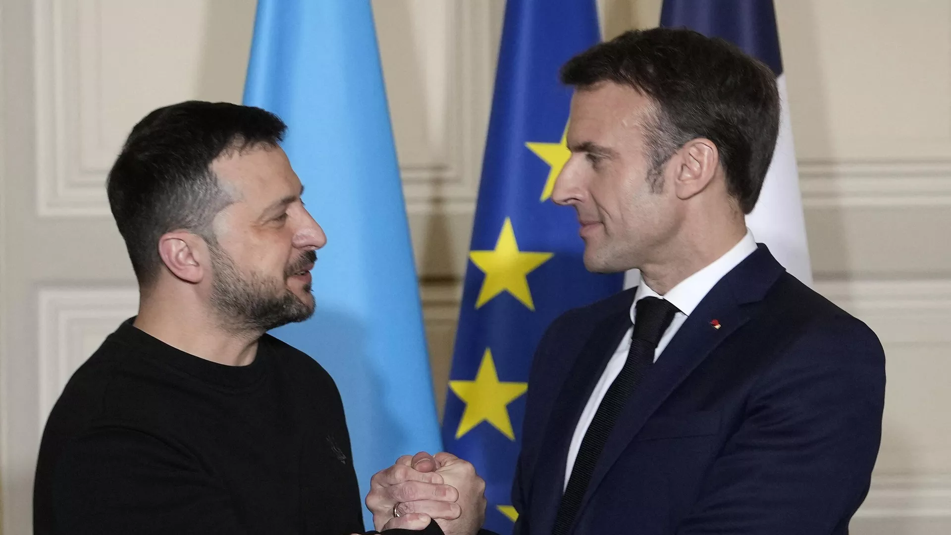 Volodímir Zelenski y Emmanuel Macron  - Sputnik Mundo, 1920, 09.04.2024