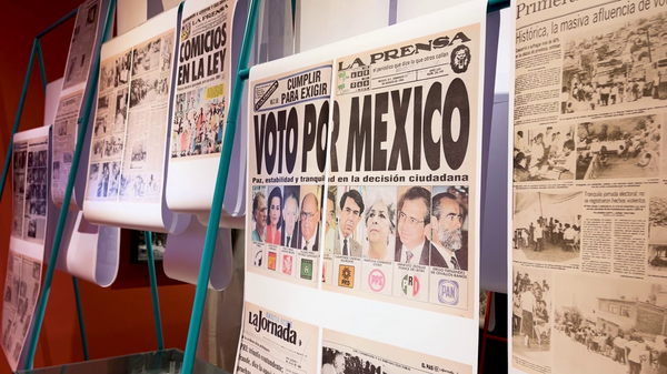 Más de 100 años de historia de las elecciones mexicanas, en 2.000 objetos - Sputnik Mundo