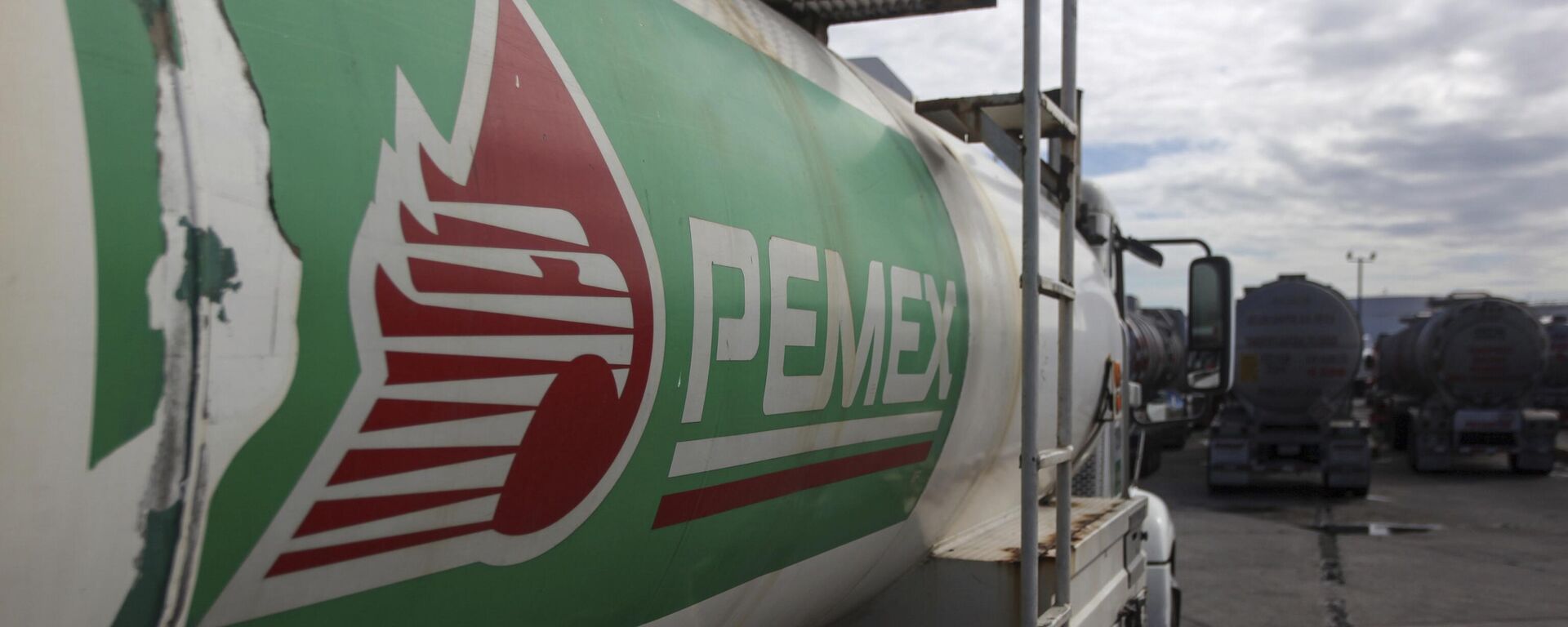 Petróleos Mexicanos (Pemex) es una de las compañías más relevantes de la nación latinoamericana. - Sputnik Mundo, 1920, 04.04.2024