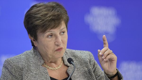 Kristalina Georgieva, directora gerente del Fondo Monetario Internacional participa en una mesa redonda en la Reunión Anual del Foro Económico Mundial en Davos, Suiza, el 17 de enero de 2024  - Sputnik Mundo