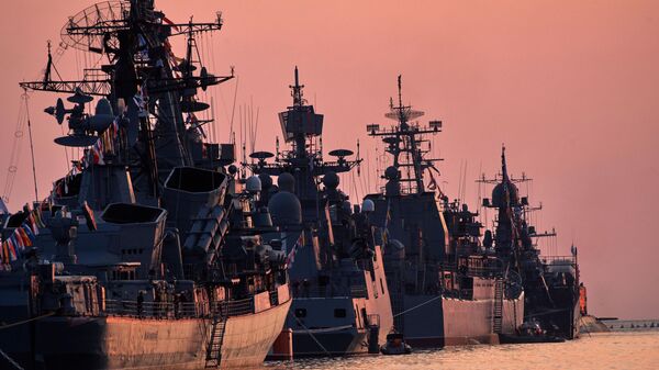 Buques de guerra en la bahía de Sebastopol - Sputnik Mundo