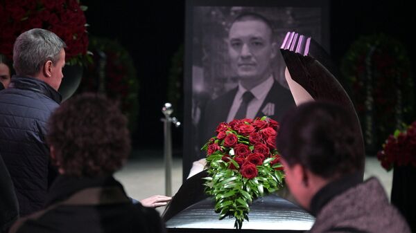 Funerales del periodista de guerra, Semión Eriomin - Sputnik Mundo