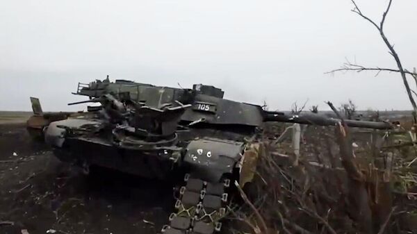 Un tanque Abrams neutralizado por las FFAA de Rusia - Sputnik Mundo