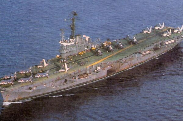 El portaaviones INS Vikrant basado en el británico HMS Hercules - Sputnik Mundo