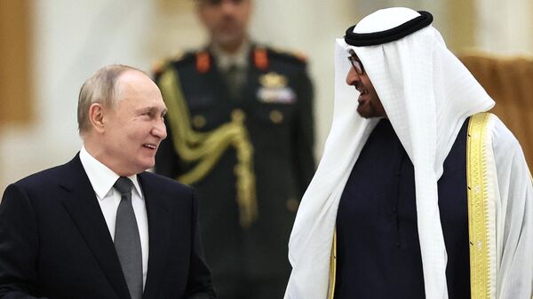 El presidente de Rusia, Vladímir Putin, y el presidente de los Emiratos Árabes Unidos, el gobernante de Abu Dabi, el jeque Mohamed bin Zayed Nahyan, el 6 de diciembre, 2023 - Sputnik Mundo