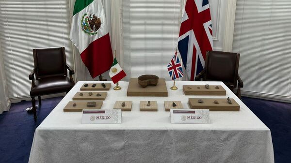 Las piezas arqueológicas mexicanas estaban en Reino Unidos. - Sputnik Mundo