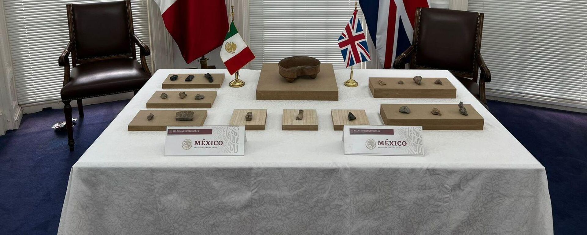 Las piezas arqueológicas mexicanas estaban en Reino Unidos. - Sputnik Mundo, 1920, 03.05.2024