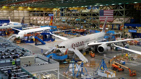Aviones Boeing 787 en la planta de producción de Boeing en Everett, Washington, el 15 de junio de 2022 - Sputnik Mundo