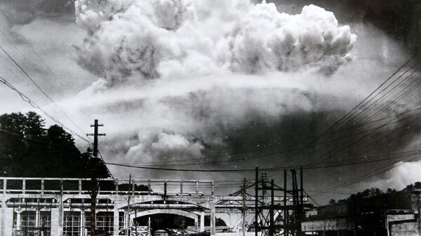 Nube por explosión atómica en Nagasaki - Sputnik Mundo