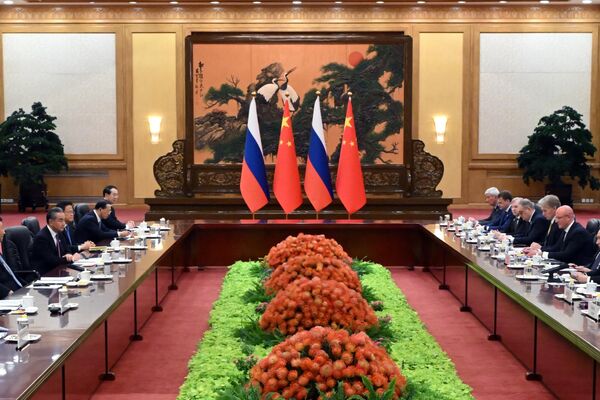 Las conversaciones de Vladímir Putin Xi Jinping, el 18 de octubre, 2023. - Sputnik Mundo