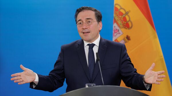 José Manuel Albares Bueno, ministro español de Asuntos Exteriores, habla durante una rueda de prensa conjunta con su par alemán, el 21 de abril de 2023, Berlín  - Sputnik Mundo