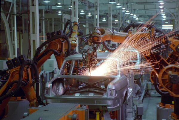 Sección robotizada del taller de fabricación de Volga en el año 2005. - Sputnik Mundo