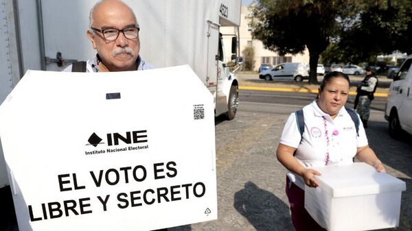 Las elecciones presidenciales en México son organizadas por el Instituto Nacional Electoral (INE). - Sputnik Mundo