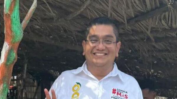 José Alfredo Cabrera Barrientos, candidato a la presidencia municipal de Coyuca de Benítez, en Guerrero. - Sputnik Mundo
